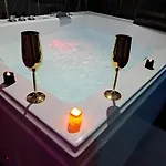 Romantique Avec Jaccuzi Prive - La D'elise 3*