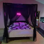 Romantique Avec Jaccuzi Prive - La D'elise 3* Grumesnil