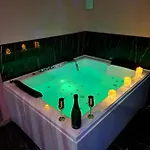 Guest house Romantique Avec Jaccuzi Prive - La D'elise Grumesnil