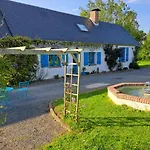 Romantique Avec Jaccuzi Prive - La D'elise Guest house 3*