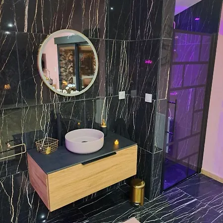 Romantique Avec Jaccuzi Prive - La D'elise Grumesnil