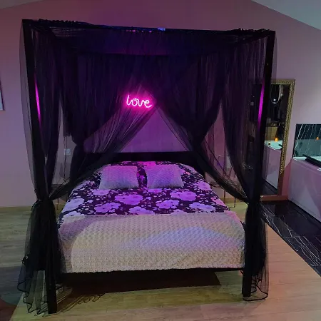 Romantique Avec Jaccuzi Prive - La D'elise 3* Grumesnil