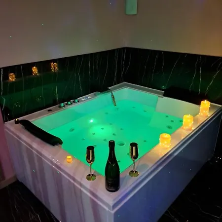 Πανσιόν Romantique Avec Jaccuzi Prive - La D'elise Grumesnil